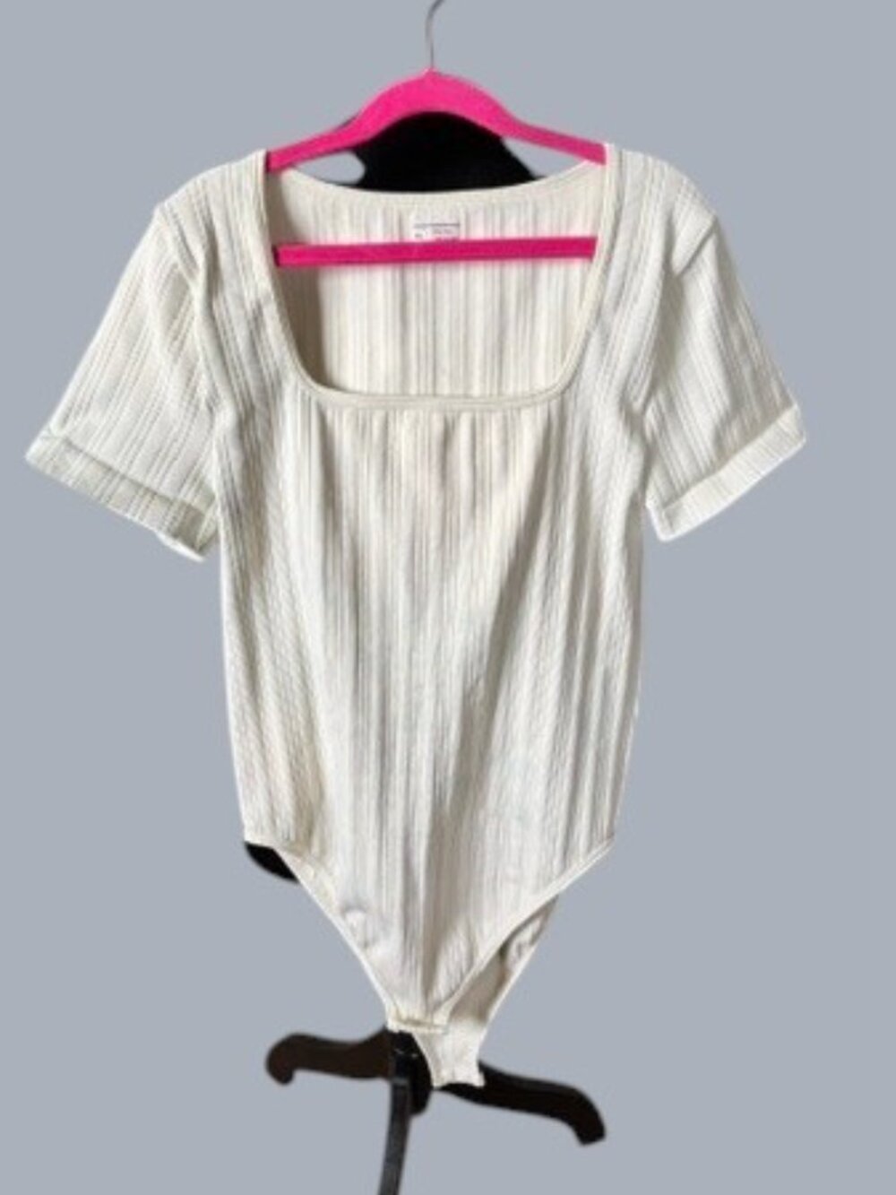 OQQ Cream Scoop Neck Ribbed Bodysuit Short Sleeves NWOT XL